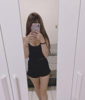 667334601: Chica busca chico en Barcelona