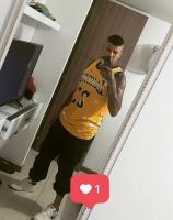 613960064: Chico busca chica en Barcelona