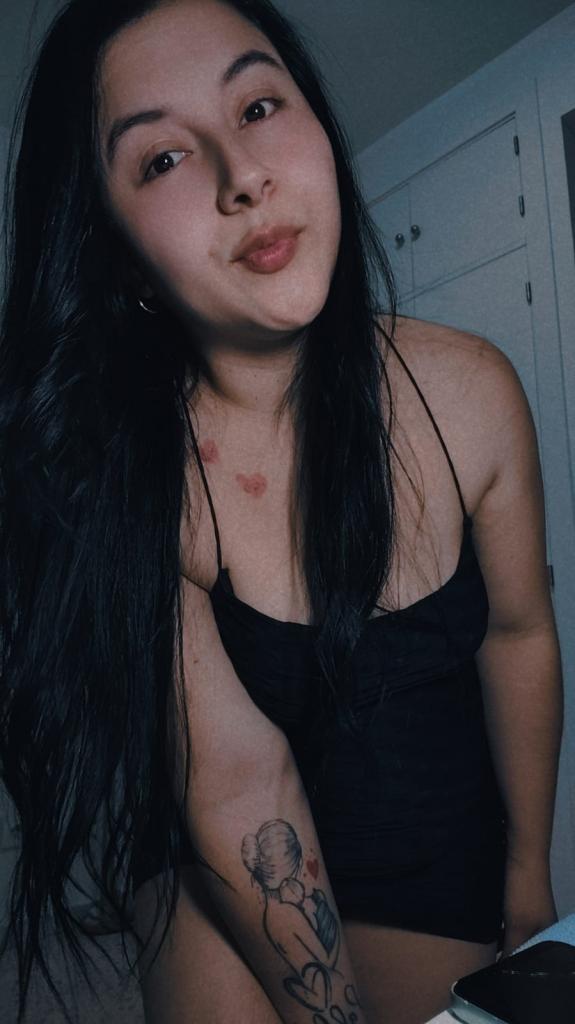 642253483: Chica busca chico en Sevilla