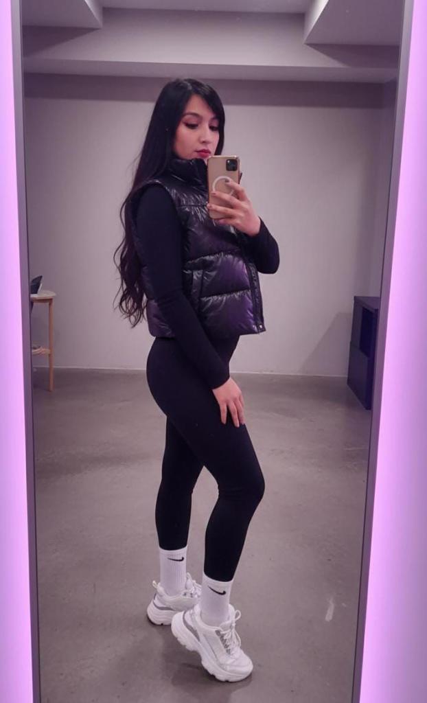 Chica busca chico en Ibiza: 