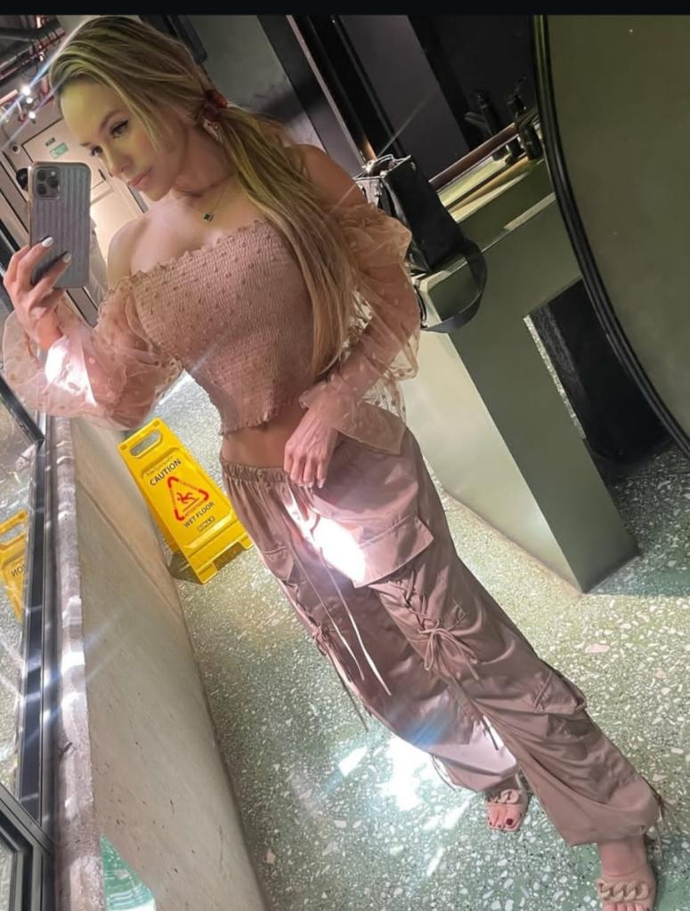 Chica busca chico en Huelva: 