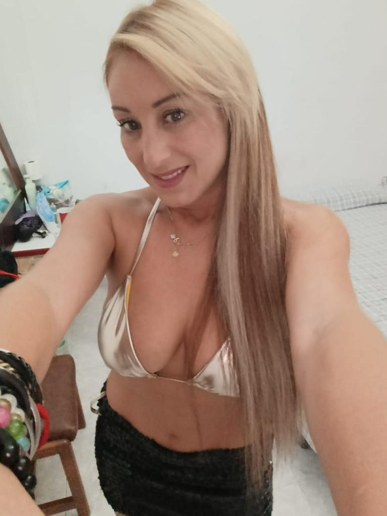 632112746: Chica busca chico en Almería
