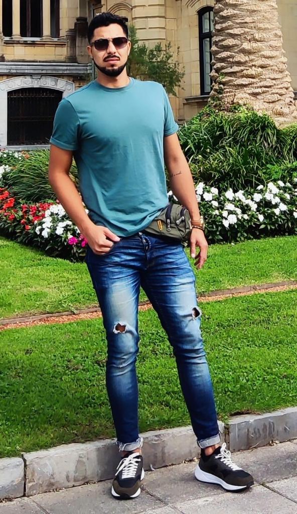 Chico busca chica en Asturias: 