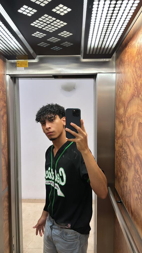 Chico busca chica en Mallorca: 