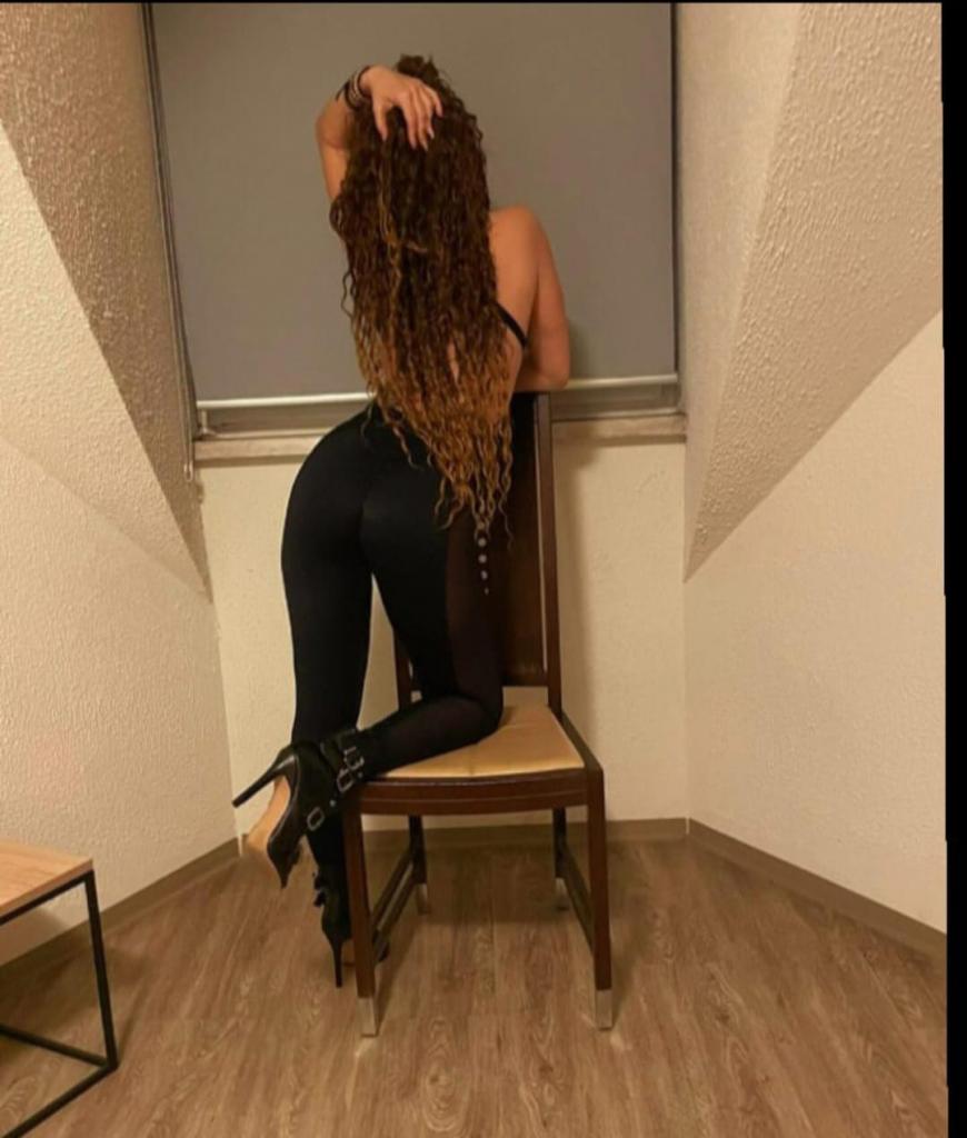 Chica busca chico en Cantabria: 