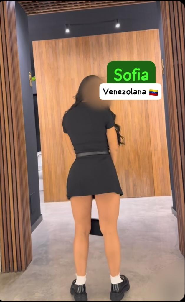 Chica busca chico en Alicante: Chica busca chico