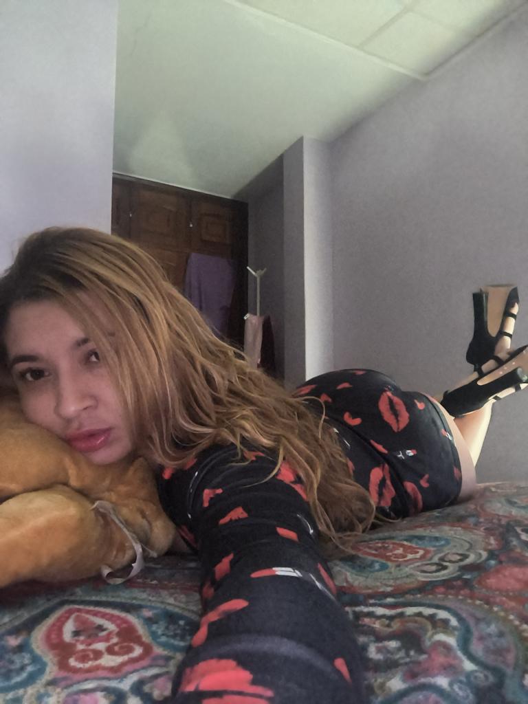 Chica busca chico en La Coruña: Chica busca chico