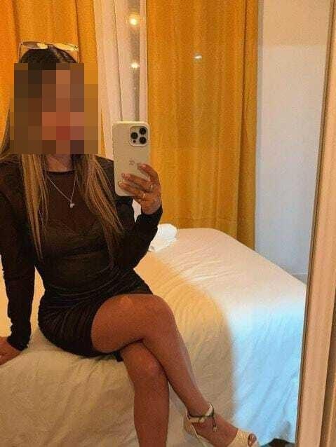 672867549: Chica busca chico en Barcelona