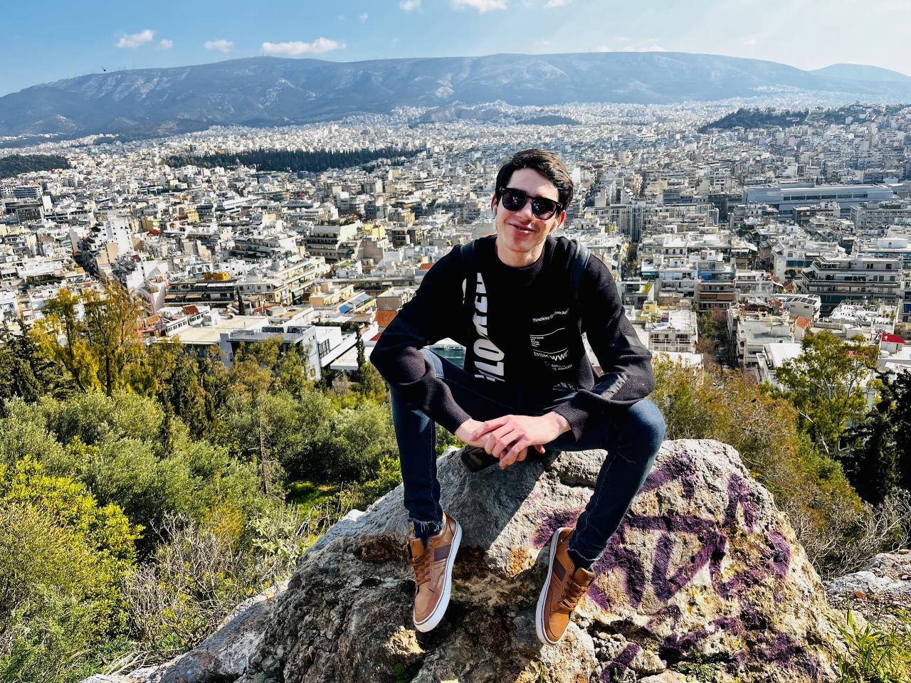 677329014: Chico busca chica en Las Palmas