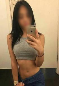 617944383: Chica busca chico en Murcia