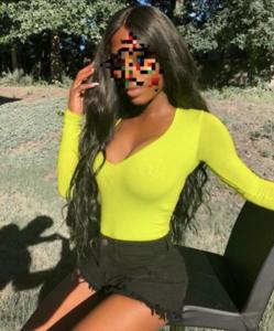 632779229: Chica busca chico en Barcelona