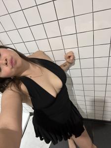 613427393: Chica busca chico en Ibiza