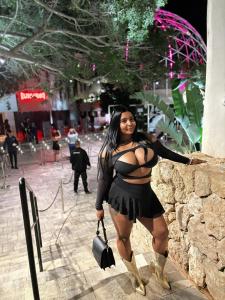 664299854: Chica busca chico en Jaén