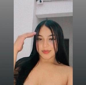 631227788: Chica busca chico en Barcelona