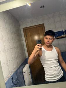 614527123: Chico busca chica en La Coruña