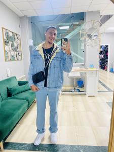 613966445: Chico busca chica en Alicante