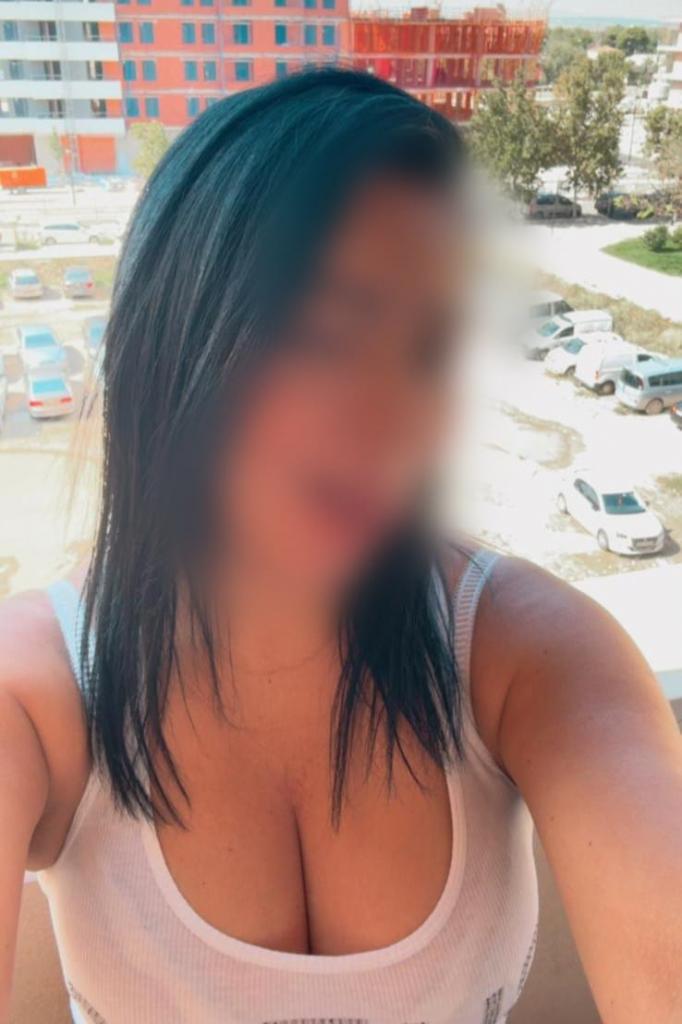 Chica busca chico en Zaragoza: Chica busca chico