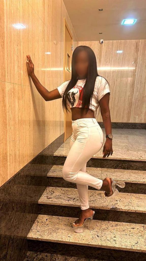 Chica busca chico en Orense: 