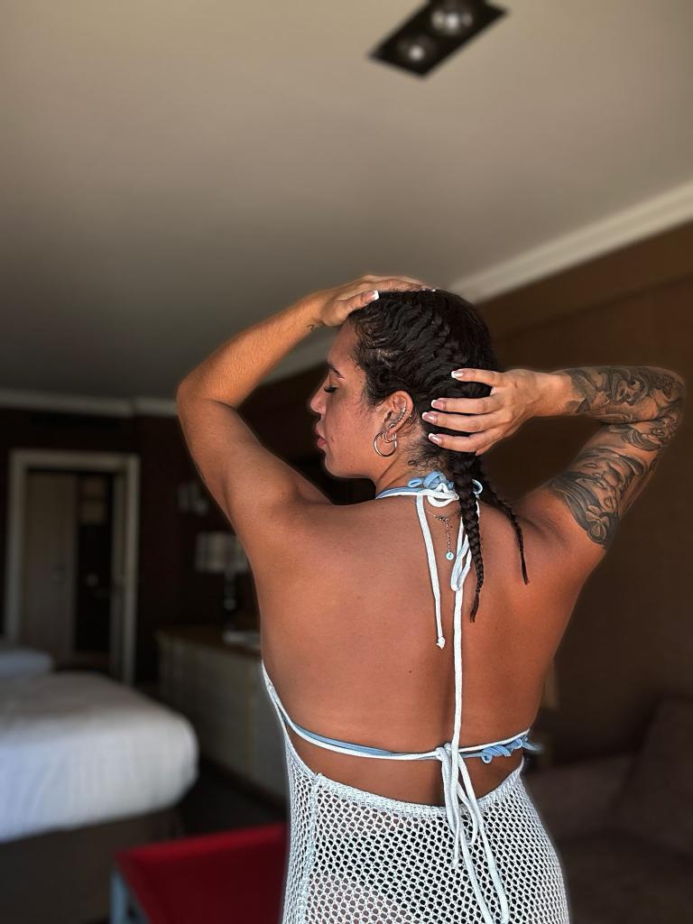 611153853: Chica busca chico en Sevilla