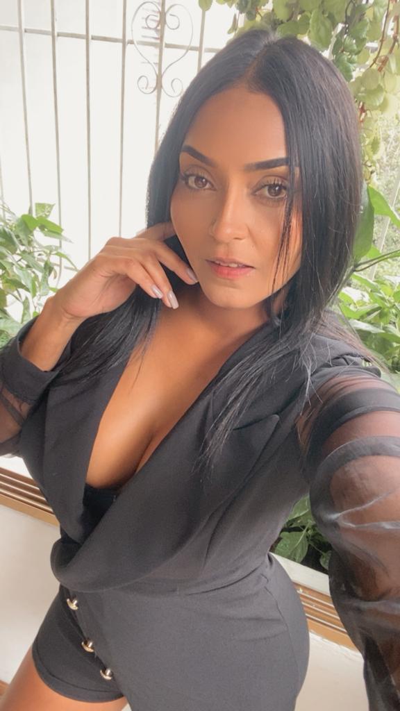 695408150: Chica busca chico en León