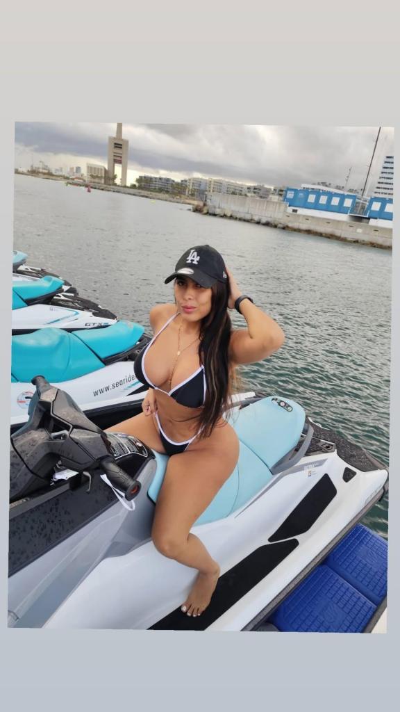 Chica busca chico en Barcelona: 