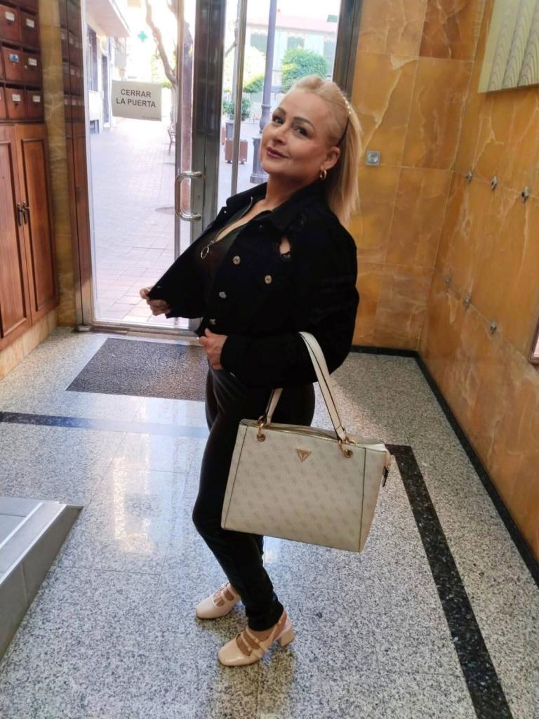 603021575: Chica busca chico en Murcia