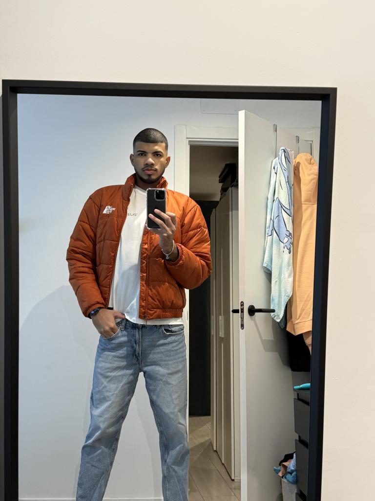 Chico busca chica en Murcia: 