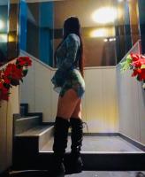 613407735: Chica busca chico en Madrid