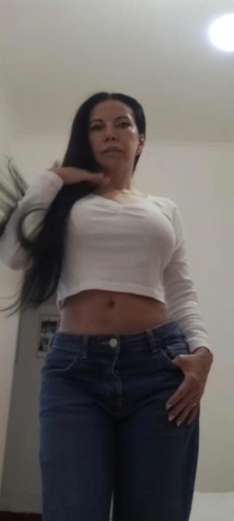 635865841: Chica busca chico en Valladolid