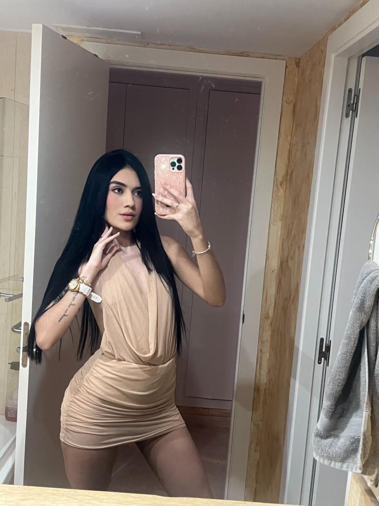 624796355: Chica busca chico en Alicante