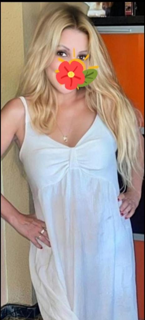 Chica busca chico en Alicante: Chica busca chico