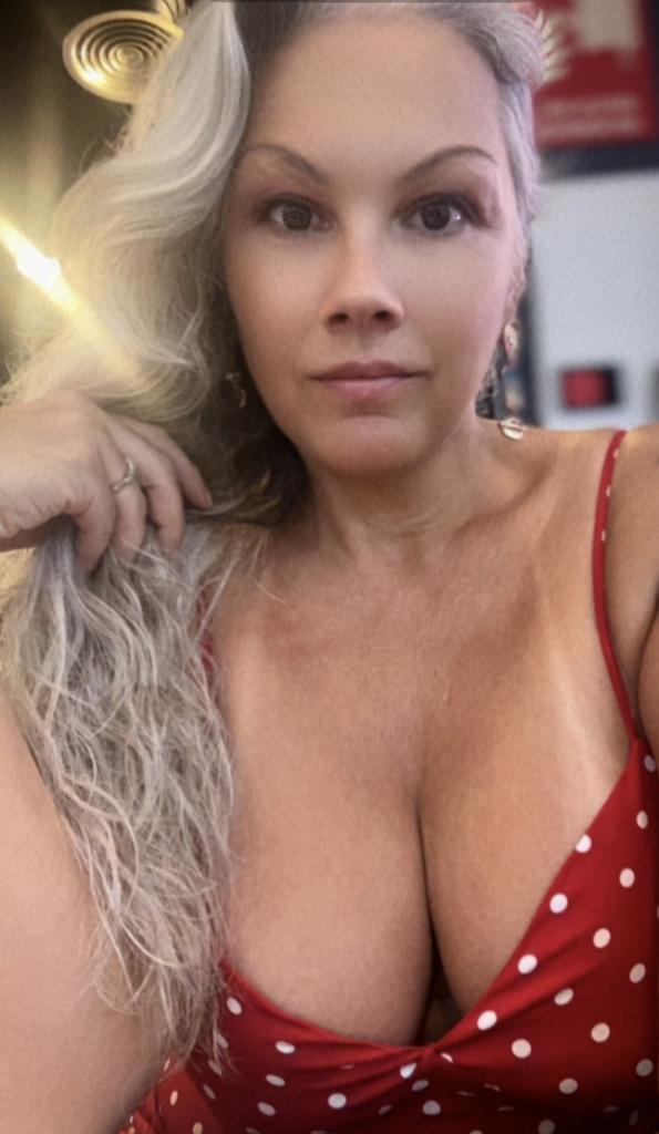 Chica busca chico en Castellón: 