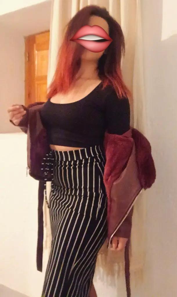 Chica busca chico en Almería: 