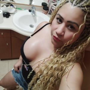 745089945: Chica busca chico en Murcia
