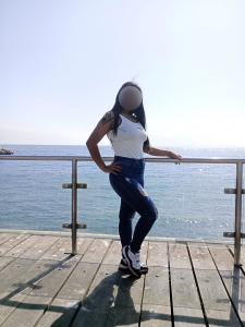 642703528: Chica busca chico en Barcelona