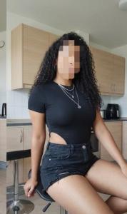 604835110: Chica busca chico en Cádiz
