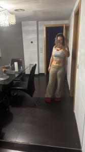 602411603: Chica busca chico en Gerona