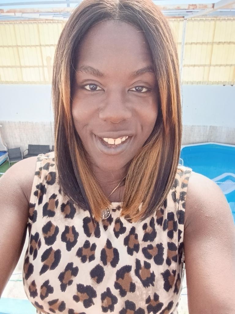 631750229: Chica busca chico en Zaragoza