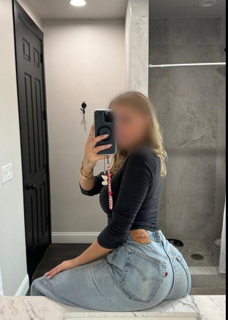Chica busca chico en Murcia: Chica busca chico