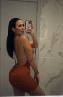 663053040: Chica busca chico en Madrid