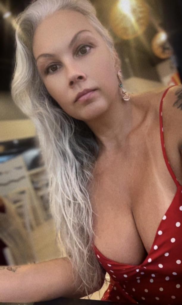 Chica busca chico en Castellón: 