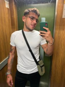 Chico busca chica en Barcelona: 