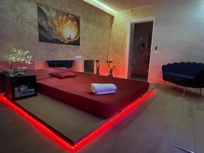 Chica busca chico en Madrid: 