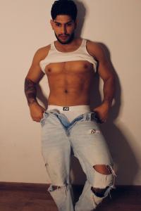 627275163: Chico busca chica en Sevilla