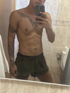 664403802: Chico busca chica en Valencia