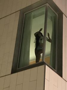 603348275: Chica busca chico en Madrid