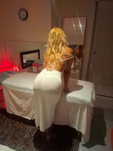 650871921: Chica busca chico en Barcelona