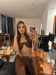 624579233: Chica busca chico en Tenerife