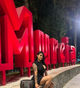 Chica busca chico en Murcia: 
