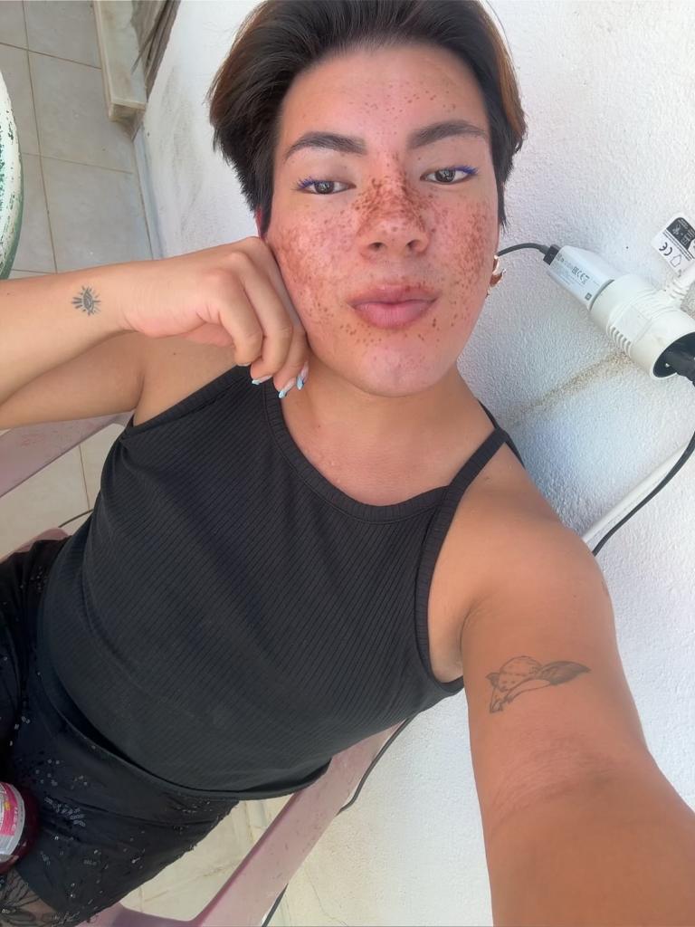 Chica busca chico en Almería: 